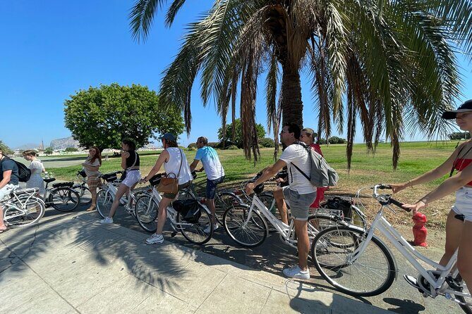 3-hours Guided Tour with tasting in Palermo - La Cala: Pedal Past the Port for Sea Views and Monte Pellegrino