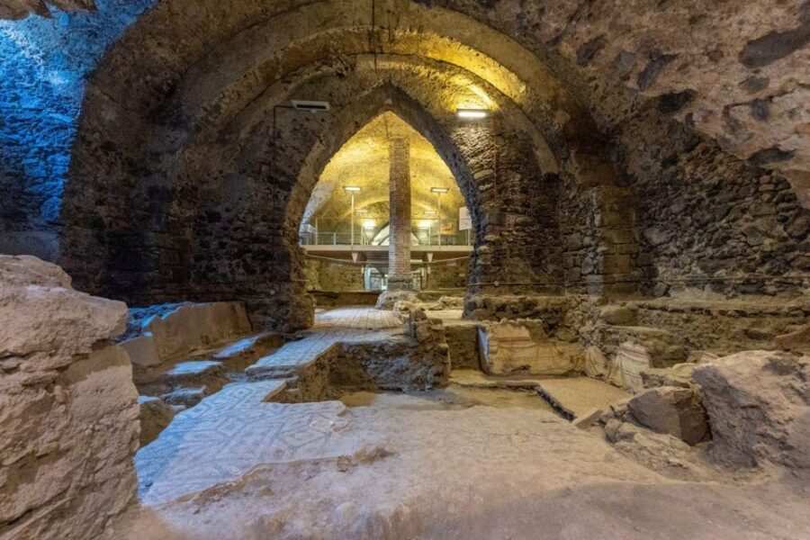 Benedictine Monastery of Catania - English Guided Tour - From Roman houses to today’s university library mezzanine