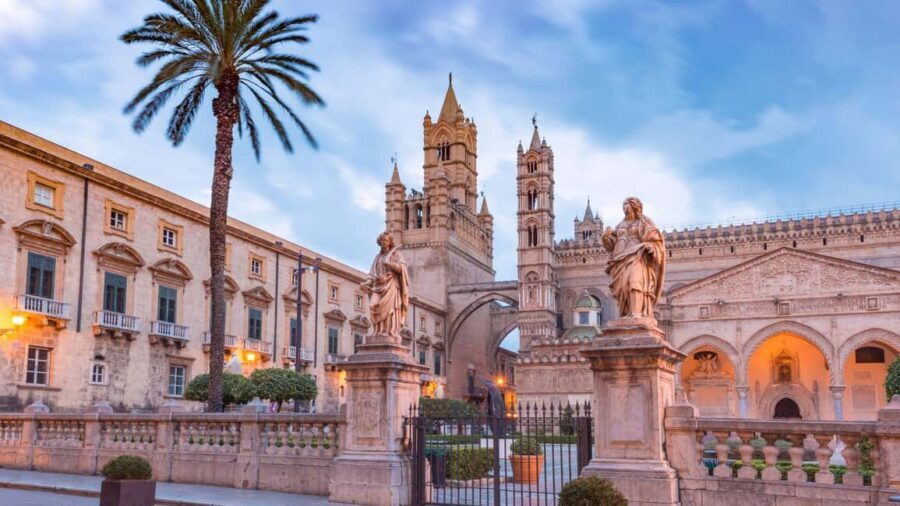 Best of Palermo: Private Walking Tour with a Local - Palermo markets: Ballarò and Vucciria at local pace