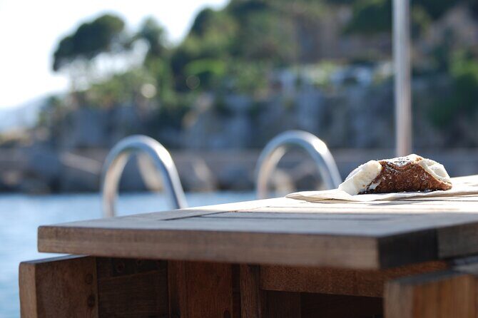 Boat excursion in Palermo - Logistics That Can Make or Break Your Day