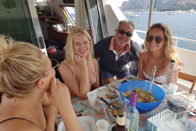 Boat excursion in Palermo - Capo Gallo Lighthouse and the Marine Reserve Area