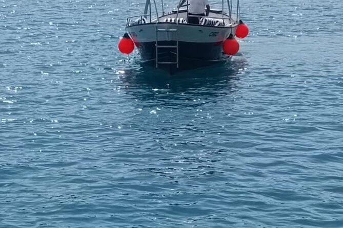 Boat excursion to Cefalu with aperitif - Stop 1: Cefalù port cruise for 1 hour 30 minutes