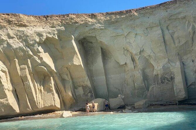 Boat tour in Pillirina, sea caves and Ortigia and prosecco - Group Size and Meeting Point: How the Day Flows