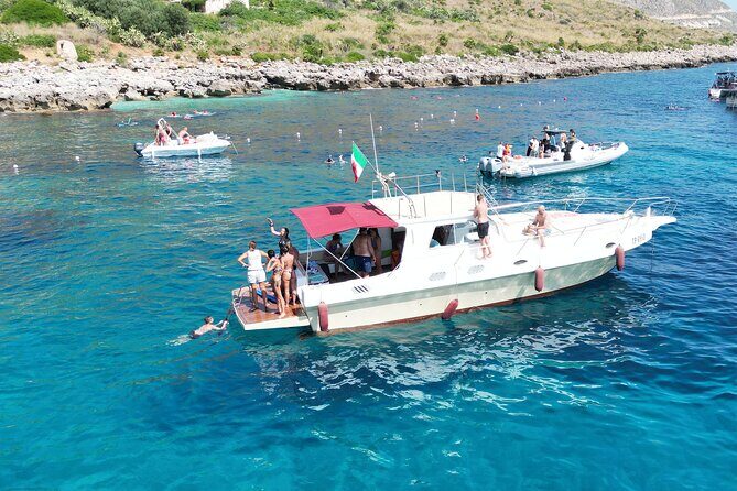 Boat tour to the gypsy reserve and Scopello stacks - Setting out from San Vito lo Capo: quick start, clear focus