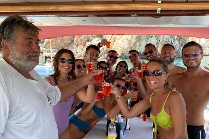 Boat tour to the gypsy reserve and Scopello stacks - Boat comfort and the crew: where the experience turns friendly
