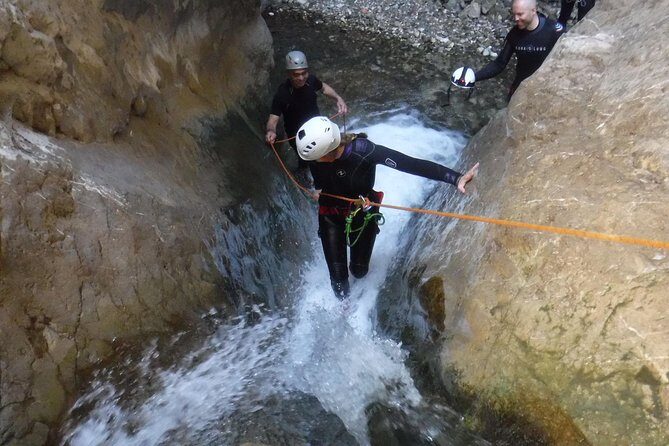Canyoning at the foot of Etna - Group size and timing: a 4-hour hit that’s easy to plan