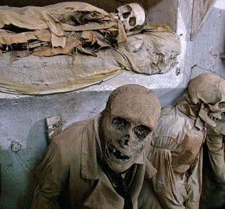Capuchin Catacombs and Monreale Cathedral Private Tour - Why the Capuchin Catacombs feel unlike any other stop in Palermo