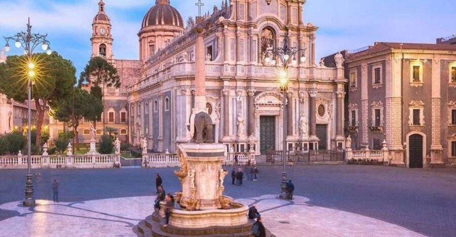 Catania: City Highlights Tour with Guide - Lava stone and late Baroque palaces: why the city looks the way it does
