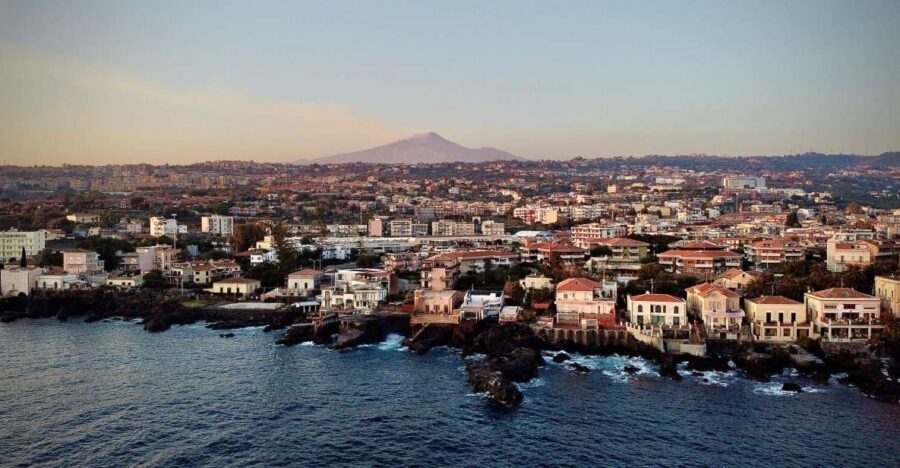 Catania: City Highlights Walking Tour - Meeting point, timing, and how the route is paced