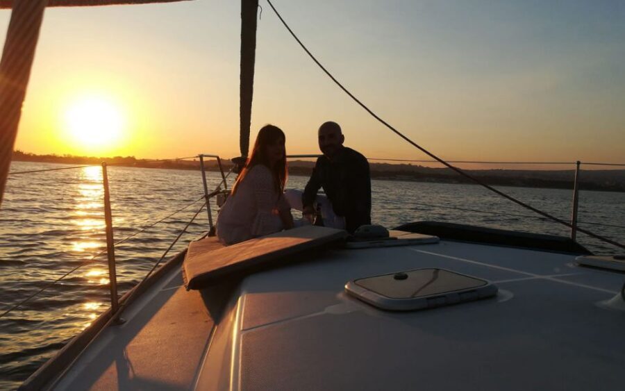 Catania: Guided Sunset Sailing Trip with Aperitif & Prosecco - Key moments you’ll remember