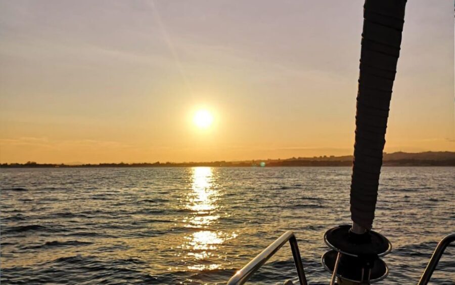 Catania: Guided Sunset Sailing Trip with Aperitif & Prosecco - What to bring for a comfortable sunset sail