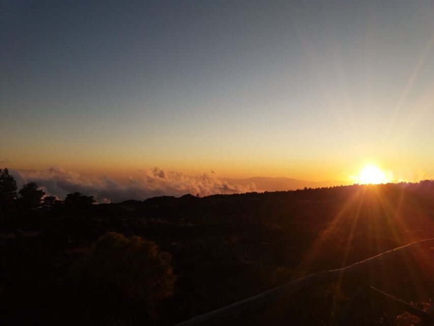 Catania: Mount Etna Sunset Tour and Etna Doc Wine - Sunset Etna is the right mood for first-timers