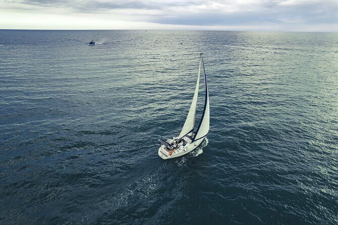 Catania: Sail Cyclops Coast by Boat and Enjoy a Sicilian Aperitif - Setting out from Porto di Catania: where the 4 hours actually feel short