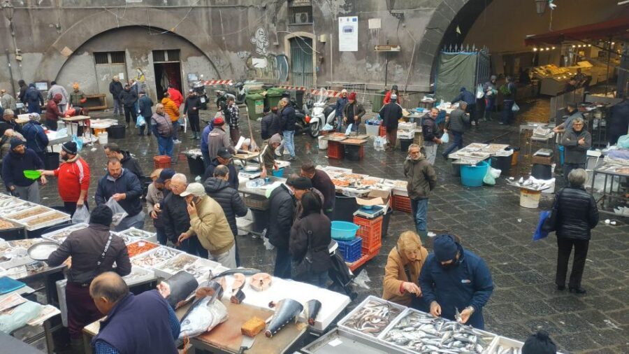 Catania Street Food Tour: Fish Market & City Centre - Portion size and group size: how to make sure you don’t overdo it