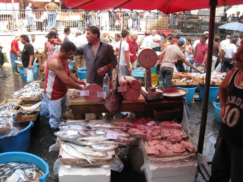 Catania: Street Food Walking Tour - Key things you’ll notice on this Catania street food walk