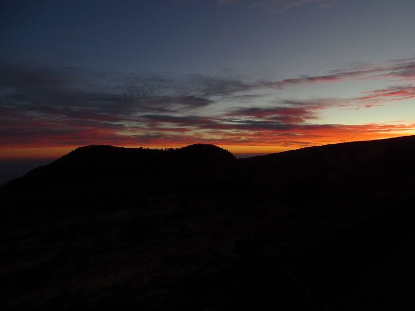 Catania: Sunset Jeep Tour of Mount Etna and Lava Flow Caves - Mount Etna and the Final Sunset Near 2000m: The Moment You Came For
