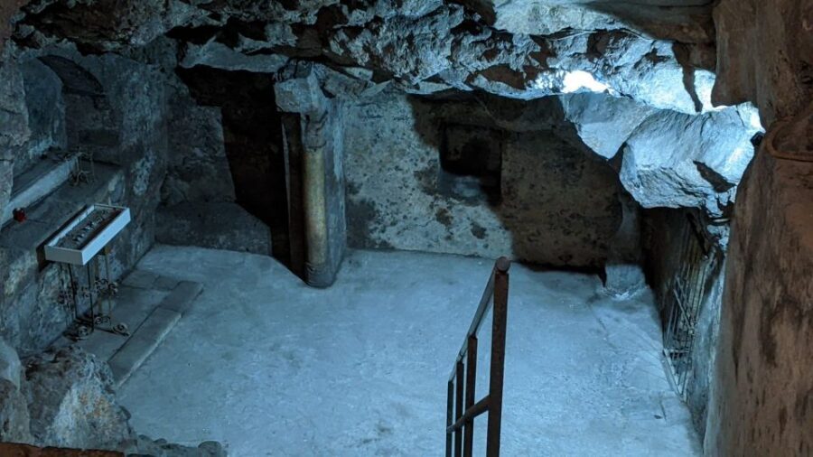 Catania: Underground and Street Food Walking Tour - Thermal baths finale: following the underground river to a warm finish