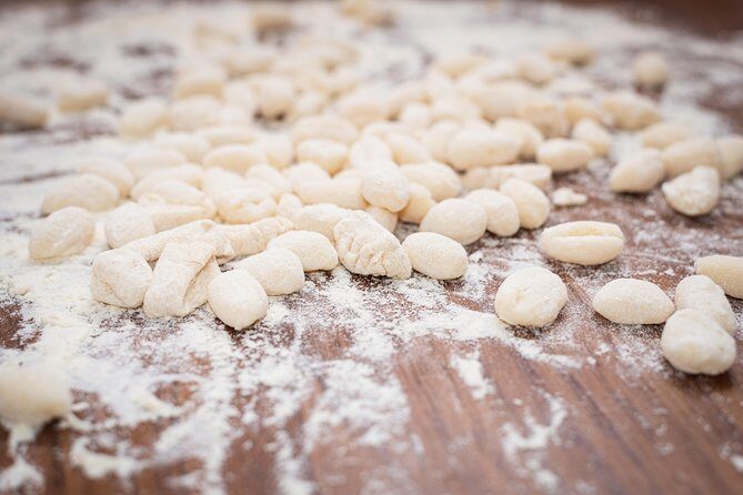 Cesarine: Small group Pasta and Tiramisu class in Messina - Who Should Book This Class in Messina?