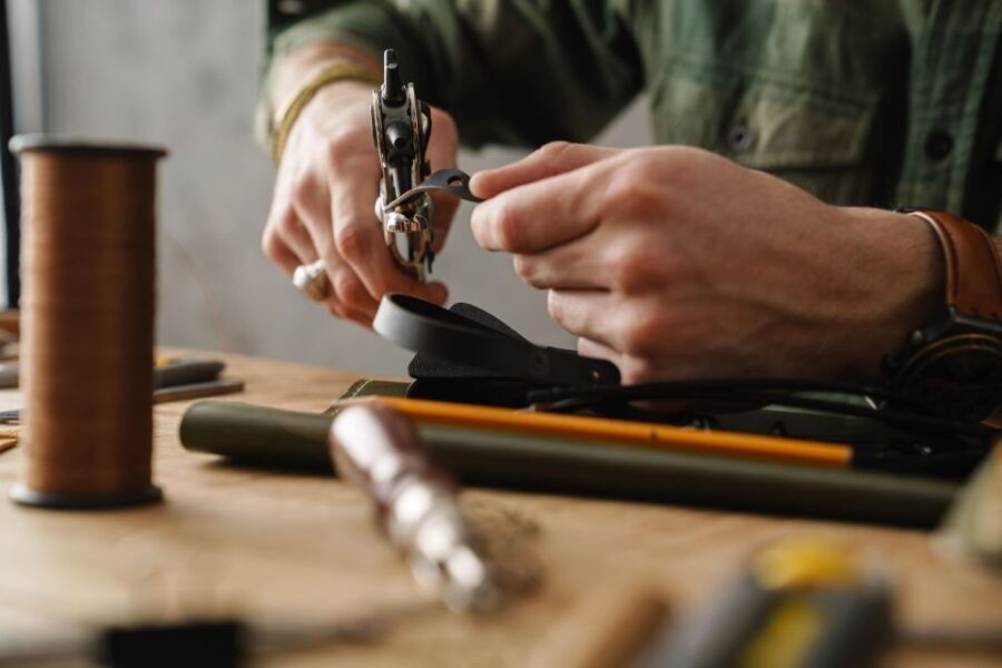 Design and Craft with Leather in Palermo - The Real Work: Designing, Cutting, Sewing, Finishing