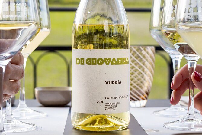 Di Giovanna Winery Tour & 5 Wine Tasting - Group size, hosts, and how to get the most out of it