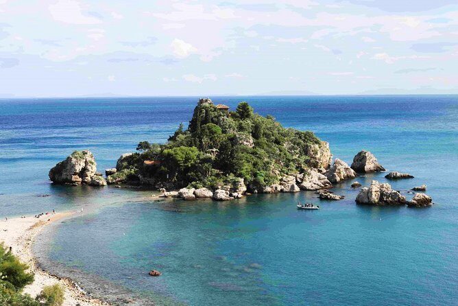 Diving for certified divers with PADI 5<em> Diving Resort – Taormina – Key highlights at a glance’ /></p>
<ul>
<li><strong>PADI 5-star style operation</strong> focused on safety briefings and smooth runs for scuba participants</li>
<li><strong>Two on-water underwater sessions</strong> at Isola Bella Marine Park in a single morning program</li>
<li><strong>Blue Cave + local stories</strong> during navigation, so you’re not just being transported</li>
<li><strong>Fresh fruit, iced tea, water, and a toilet break</strong> during the mid-day pause next to Isola Bella</li>
<li><strong>Sicilian wine and almond biscuits onboard</strong> after the second session, with relaxing music</li>
<li><strong>Clean, well-kept equipment</strong> with rental gear described as sanitized daily</li>
</ul>
<h2 id="morning-check-in-at-hotel-naxos-beach-what-organized-looks-like">Morning check-in at Hotel Naxos Beach: what “organized” looks like</h2>
<p> Diving Resort – Taormina – Morning check-in at Hotel Naxos Beach: what “organized” looks like’ /><br />
The day starts around 8:00 am at the Dive Center at <strong>Hotel Naxos Beach</strong> (meet at Via Recanati, 26, 98035 Giardini Naxos). You’ll be welcomed with tea and coffee. Then comes the part that matters: gear prep and getting you ready in a calm way, not a rushed way.</p>
<p><p>You’re also dealing with a real-world boat day. That means you benefit from a crew that keeps the routine tight. In past experiences with this center, people praised the way staff handle safety briefings clearly on both the boat and before each water session. I like that you’re not guessing what to do or where to go. You show up, you’re checked in, you get suited up, and the plan becomes simple.</p>
</p>
<p><p>If you’re sensitive to timing—boat leaves around 9:00 am—this early structure helps. You also get the sense the center treats small details as part of safety: maintained and sanitized rental gear is specifically mentioned, and that’s the kind of comfort you feel once you’re standing there with your equipment.</p>
</p>
<div style="margin: 20px 0; padding: 15px 0;"><p>You can also read our reviews of more scuba diving tours in Sicily</p><ul style="margin: 10px 0; padding: 0; list-style: none;"><li style="margin: 0 0 10px 0; padding: 0 0 10px 0; border-bottom: 1px solid #eee; display: flex; align-items: flex-start; gap: 12px; line-height: 1.4;"><a href="https://thesicilyguide.com/diving-for-patented-divers/" aria-hidden="true" tabindex="-1"><img decoding="async" style="width: 80px; height: 60px; object-fit: cover; border-radius: 4px; flex-shrink: 0;" src="https://1.thesicilyguide.com/wp-content/uploads/diving-for-patented-divers-150x150.jpg" alt="" loading="lazy"></a><div><a href="https://thesicilyguide.com/diving-for-patented-divers/">Diving for patented divers</a><br><span style="font-size: 0.82em; color: #555; margin-top: 2px;"><span style="color: #f5a623;">★</span> 5.0 · 175 reviews</span></div></li><li style="margin: 0 0 10px 0; padding: 0 0 10px 0; border-bottom: 1px solid #eee; display: flex; align-items: flex-start; gap: 12px; line-height: 1.4;"><a href="https://thesicilyguide.com/exciting-padi-discover-scuba-diving-experience-isola-bella-marine-park-taormina/" aria-hidden="true" tabindex="-1"><img decoding="async" style="width: 80px; height: 60px; object-fit: cover; border-radius: 4px; flex-shrink: 0;" src="https://1.thesicilyguide.com/wp-content/uploads/exciting-padi-discover-scuba-diving-experience-isola-bella-marine-park-taormina-150x150.jpg" alt="" loading="lazy"></a><div><a href="https://thesicilyguide.com/exciting-padi-discover-scuba-diving-experience-isola-bella-marine-park-taormina/">Exciting PADI Discover Scuba Diving Experience Isola Bella Marine Park Taormina</a><br><span style="font-size: 0.82em; color: #555; margin-top: 2px;"><span style="color: #f5a623;">★</span> 5.0 · 96 reviews</span></div></li><li style="margin: 0; padding: 0; border-bottom: none; display: flex; align-items: flex-start; gap: 12px; line-height: 1.4;"><a href="https://thesicilyguide.com/scuba-experience/" aria-hidden="true" tabindex="-1"><img decoding="async" style="width: 80px; height: 60px; object-fit: cover; border-radius: 4px; flex-shrink: 0;" src="https://1.thesicilyguide.com/wp-content/uploads/scuba-experience-150x150.jpg" alt="" loading="lazy"></a><div><a href="https://thesicilyguide.com/scuba-experience/">Scuba Experience</a><br><span style="font-size: 0.82em; color: #555; margin-top: 2px;"><span style="color: #f5a623;">★</span> 5.0 · 54 reviews</span></div></li></ul></div><h2 id="boat-ride-to-isola-bella-navigation-time-that-earns-its-keep">Boat ride to Isola Bella: navigation time that earns its keep</h2>
<p><img width="669" height="446" decoding="async" src=