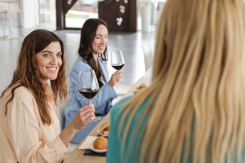 Duca di Salaparuta: Tour of the winery and wine tastings - Your one-hour route: barriques, botteia, tasting room, Enoteca