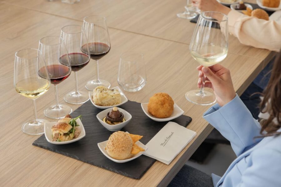 Duca di Salaparuta Winery: Duke's Excellences Tour - The five-wine tasting and Sicilian pairings