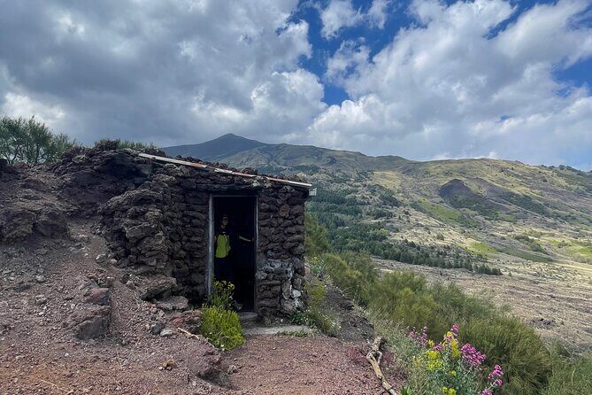 E-bike excursion on Etna - The Descent Through Black Terrain (and How Guides Keep It Fun)