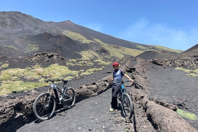 E-bike excursion on Etna - Group Size and Guide Attention: Small Makes a Difference