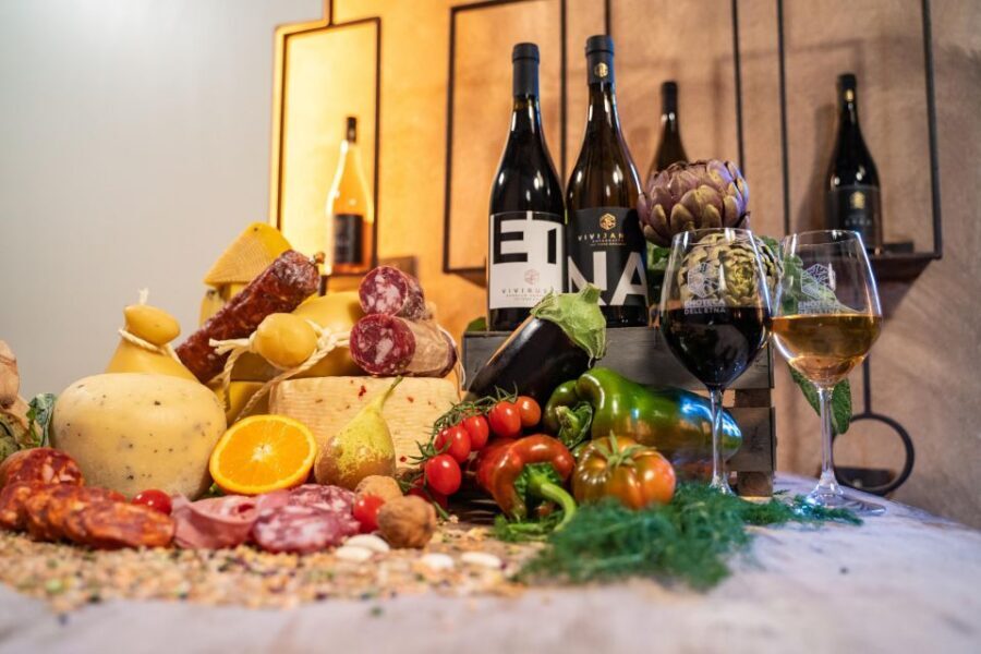 Enoteca dell'Etna: Iemu Spizzicannu Tasting - The olive oil start: Evo Nocellara and the Myetna flavored oils