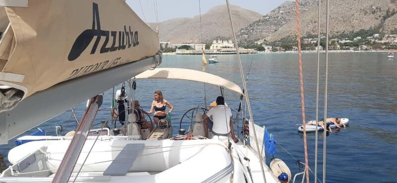 Escursione di mezza di giornata in barca a vela - Past the tonnare: seeing the coast with context