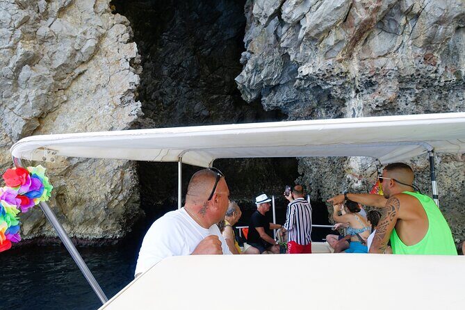 Escursioni in barca Taormina Giardini Naxos Isola bella - On Board: Aperitivo, Prosecco, Music, and Snacks