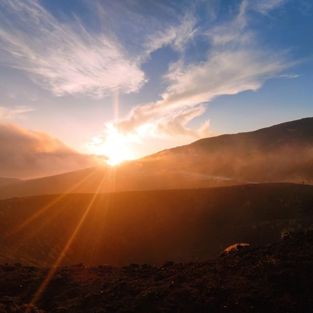 Etna excursions at sunset ancient craters and lava flows - Who this Etna sunset excursion is best for