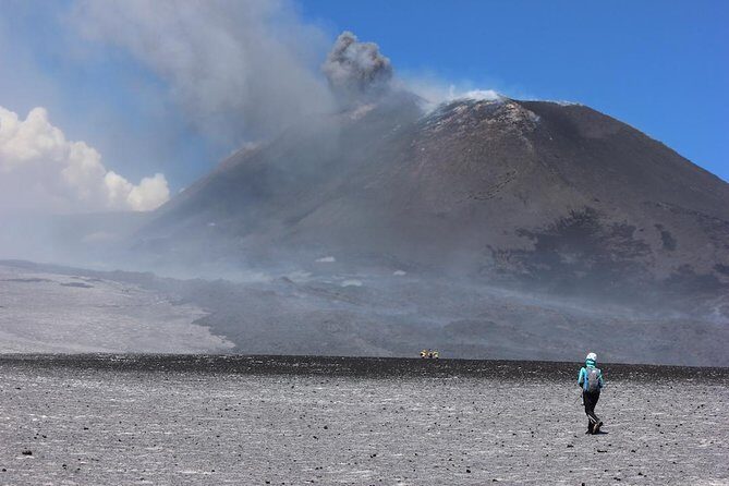 Etna Excursions Summit Craters (2900) with Volcanological Guides - guidetna.it - Weather Rules on Etna: When Good Conditions Make or Break the Day