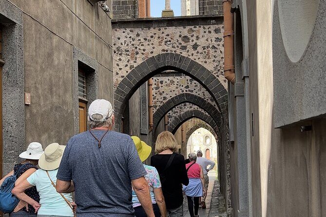Etna Food and Wine Tour from Taormina - Lunch at a farmhouse or Etna winery: what’s included and what you should expect
