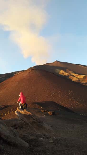 Etna: Jeep excursion and trekking suitable for everyone. Shoes and jacket provided free of charge. - Mount Etna by jeep and foot: why this tour style works