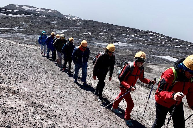 ETNA Summit Craters Trekking - Pace and safety: the moderate fitness requirement