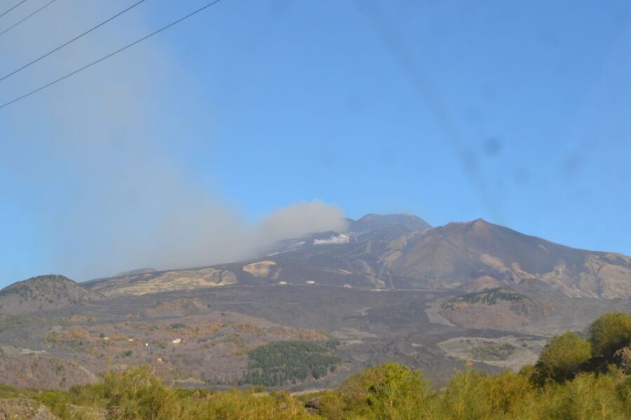 Etna: Sunset Tour on the Volcano - Local tasting on the volcano: how the food fits the day
