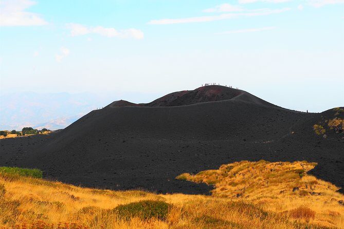 ETNA - Trekking to the Craters Eruption of 2002 - The route: lava ground, beech and larch woods, and a bottoniera