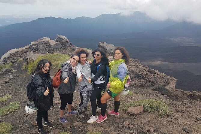 Etna trekking tour - Valle del Bove (Ox Valley): the one-hour view that rounds out the day