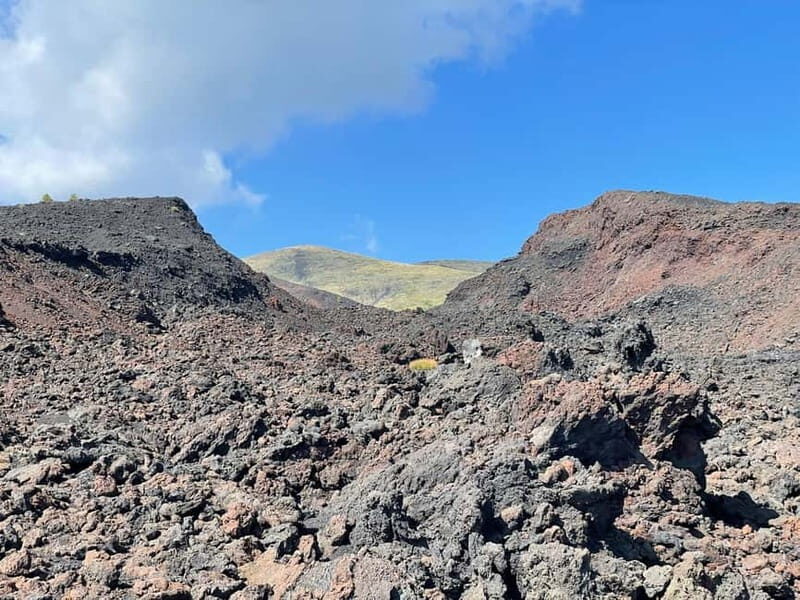 ETNA VOLCANO: Excursion to the Craters of 2002 - Setting out from Etna Nord: where the tour starts and how it flows