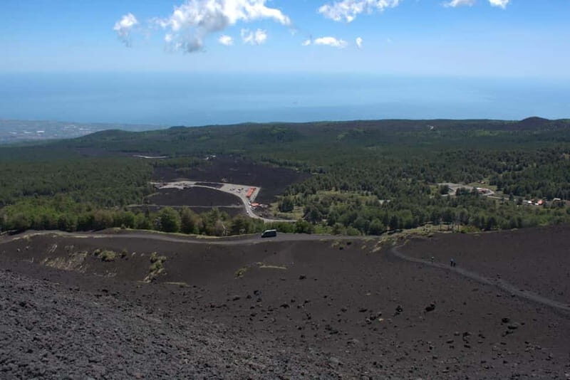 ETNA VOLCANO: Excursion to the Craters of 2002 - Crossing a lava channel and climbing to the crater edge
