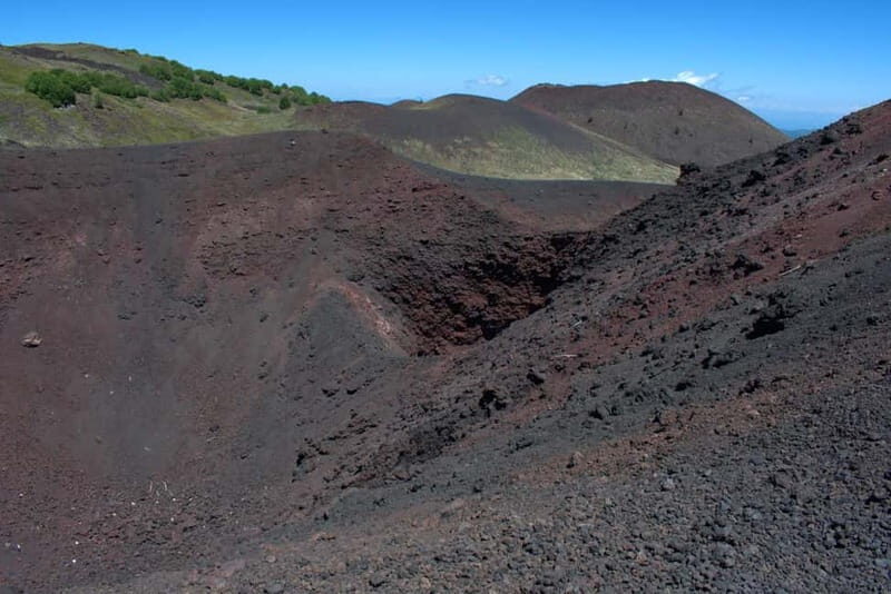 ETNA VOLCANO: Excursion to the Craters of 2002 - The descent back to Piano Provenzana: keep your energy and your footing