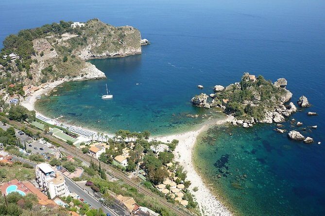 ETNA & WINE, TAORMINA TOUR FD from CATANIA (GUIDE and LUNCH Included) - Group Size and the Pace: Not Too Big, Still Active