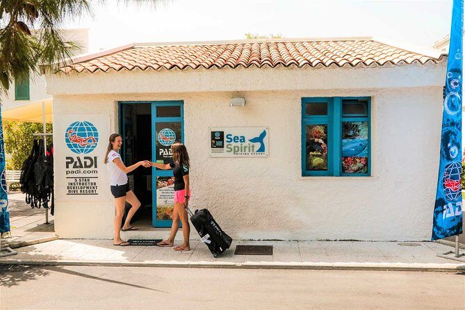 Exciting PADI Discover Scuba Diving Experience Isola Bella Marine Park Taormina - Start at UNAHOTEL Naxos Beach: How the Morning Sets You Up