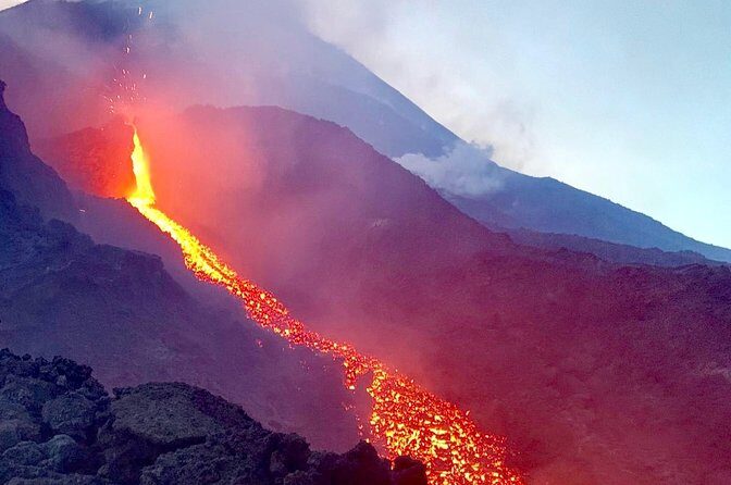 Excursion on the summit craters of Etna, with cable car and 4x4 bus - 4x4 minibuses to 2,800 m: trading comfort for access