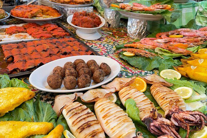 Food Tour Among Markets, Flavours and Local Secrets - The Walk Before the Food: City Tips That Actually Help