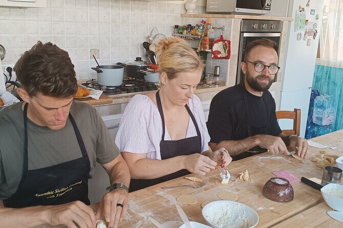 Fresh pasta and tiramisù class in Palermo - Welcome aperitif, then you eat what you made