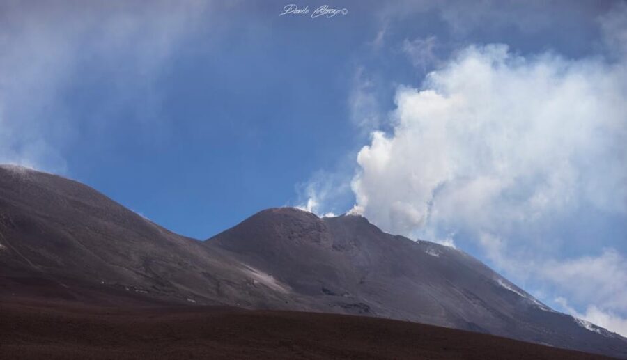 From Catania: 4x4 Mt Etna Jeep Tour - Monte Salto del Cane: a crater area around 1,400 m
