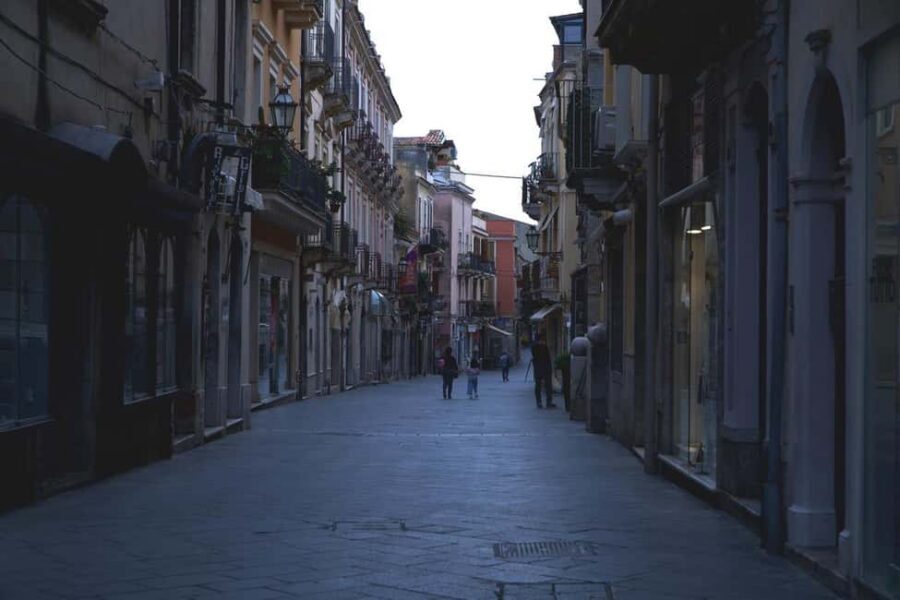 From Catania: Day Trip to Giardini Naxos and Taormina - Taormina free-walk time on Corso Umberto: monuments plus time to choose your pace